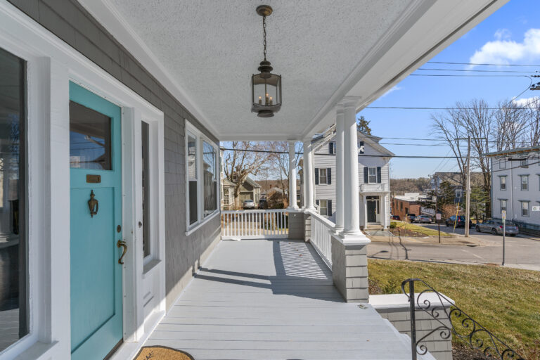 25 Spring Street, East Greenwich RI Properties