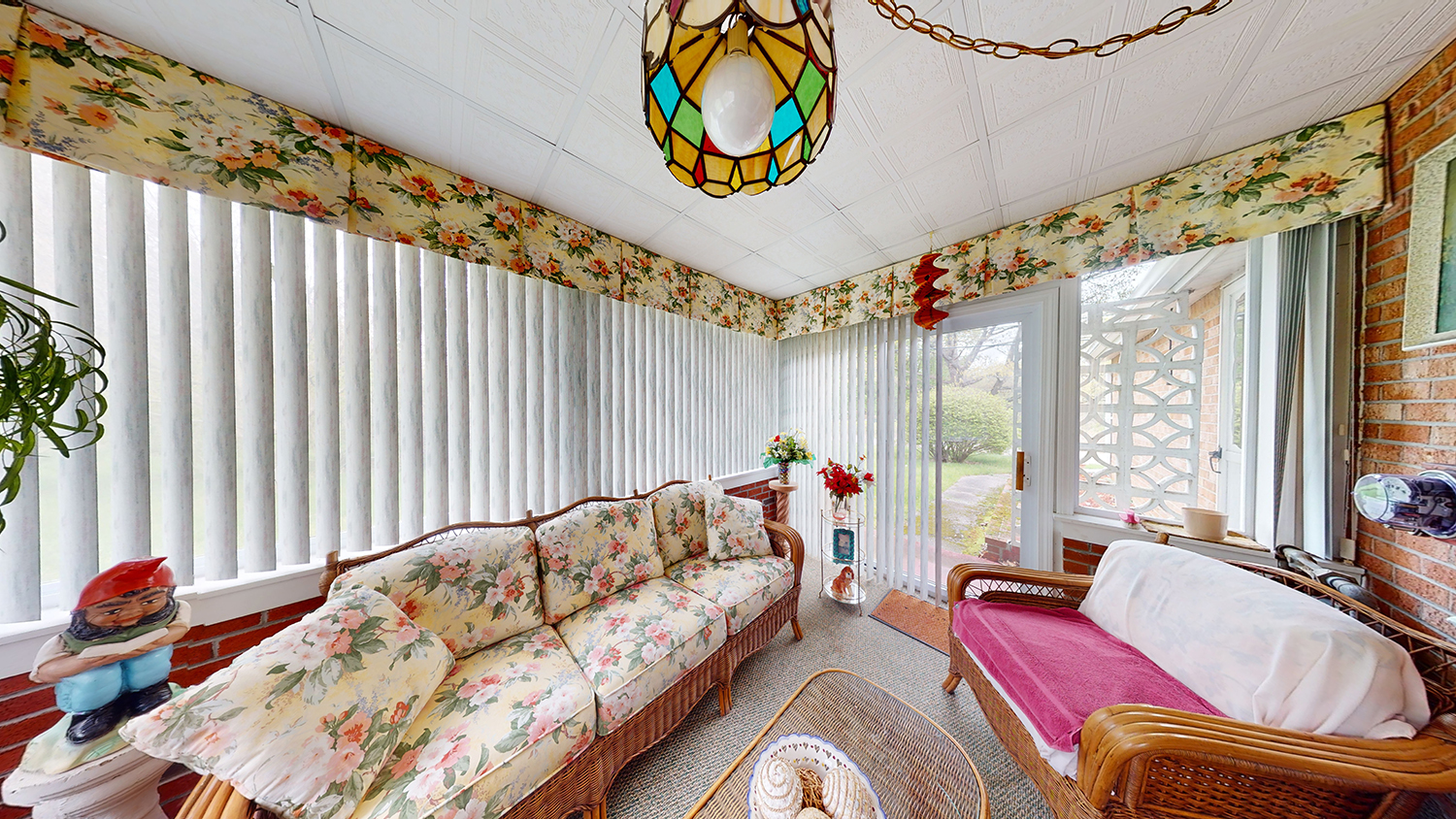 328 Mendon Road, Attleboro Property Detail James Duffer RISE Real