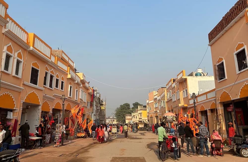 Discover Ayodhya to Chitrakoot distance and travel time