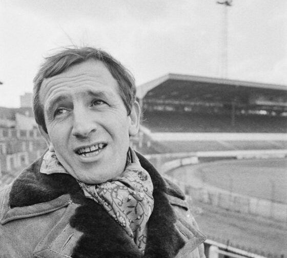 Oh...Miss Jones! BIO LEONARD ROSSITER Never Leave The Pond Until You