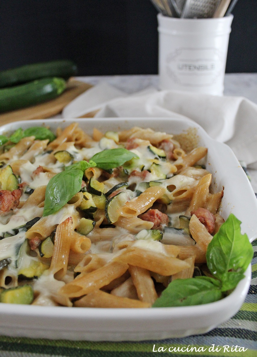 Pasta al forno bianca con zucchine e salsiccia Rita's Kitchen