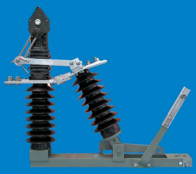Disconnect switch for railway applications / exterior / singlepole