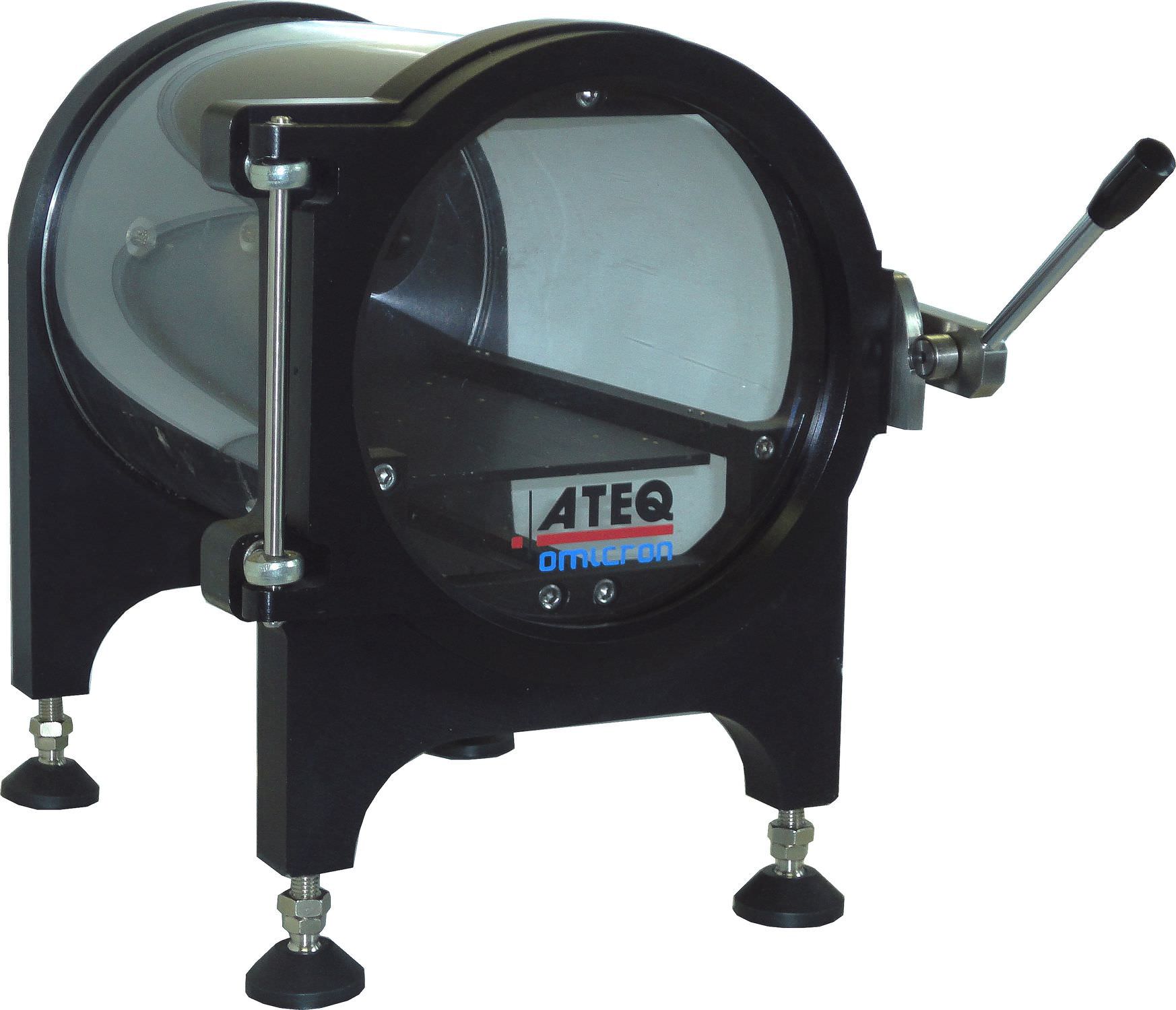 Vacuum chamber / for avionics instruments / for altitude flight