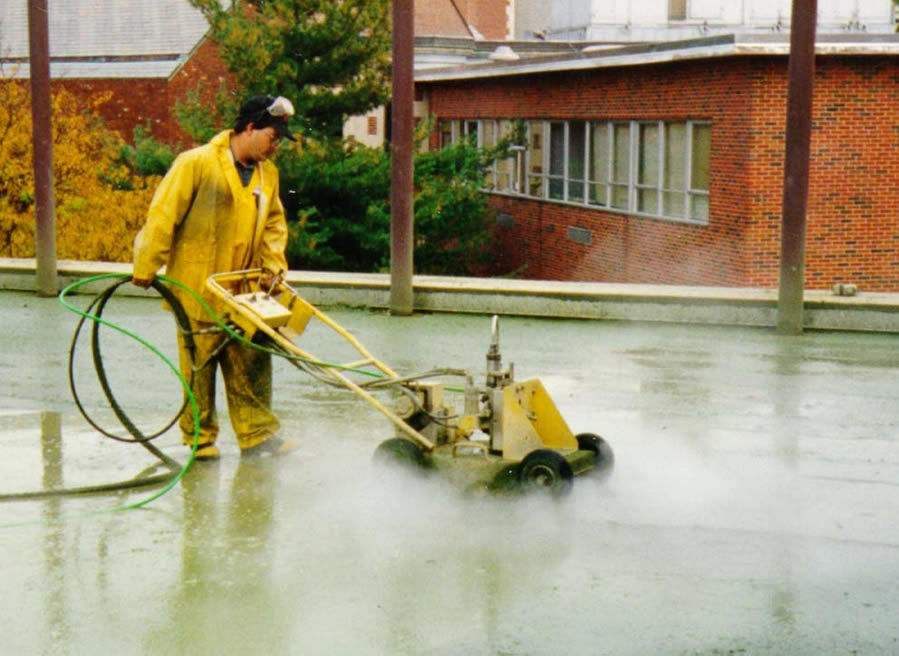 Waterjet paint stripping machine / floor covering RITM Industry