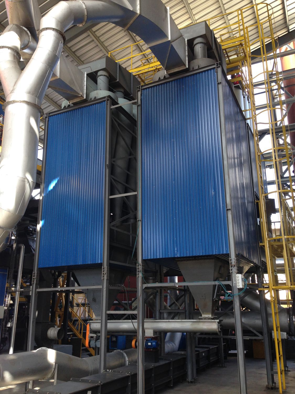 Multicyclone dust collector / reverse air cleaning / with