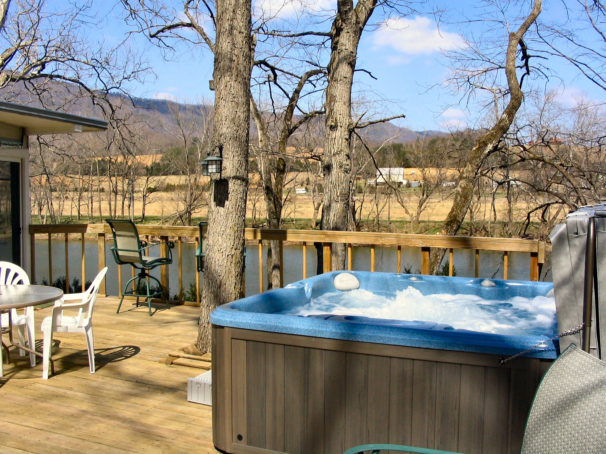 Shenandoah Riverfront Cabin Rentals Hot Tubs and Views