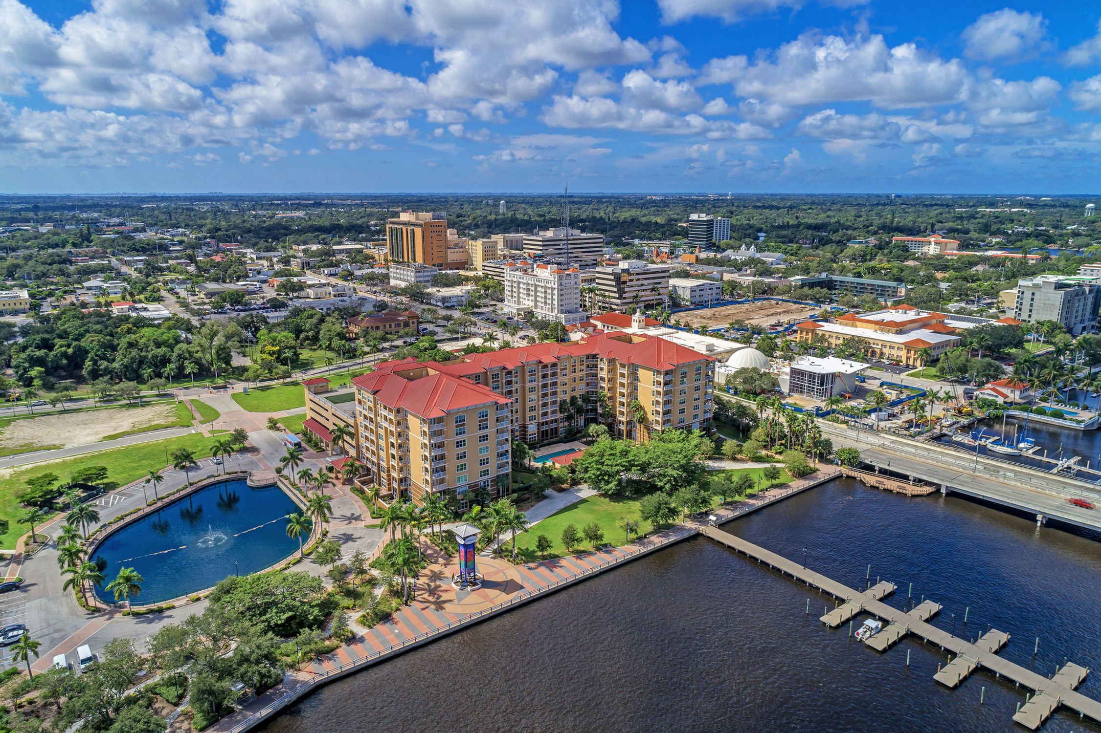 RiverDance Condo Located on the Beautiful River Walk Bradenton, Florida