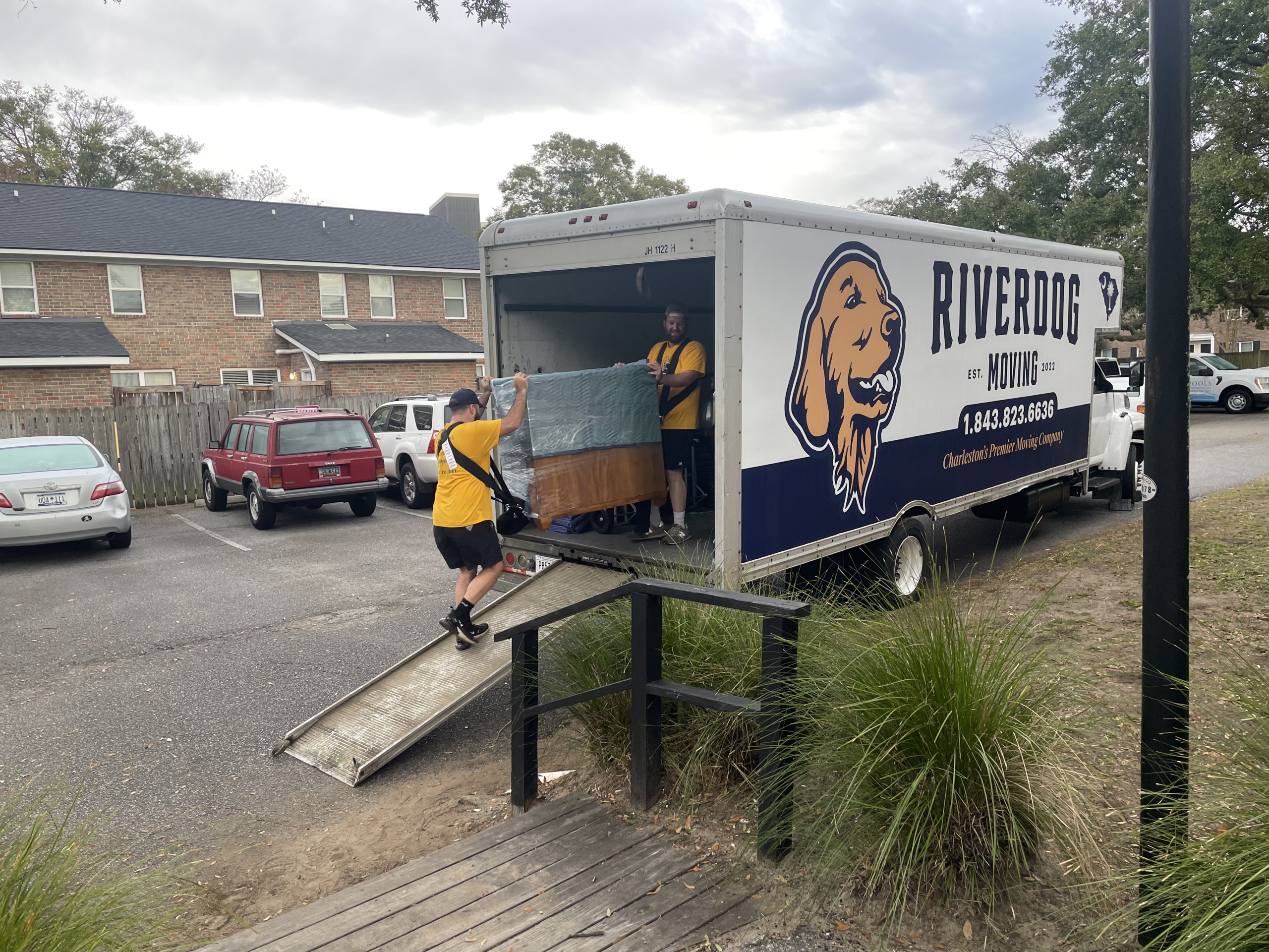 Gallery Riverdog Moving