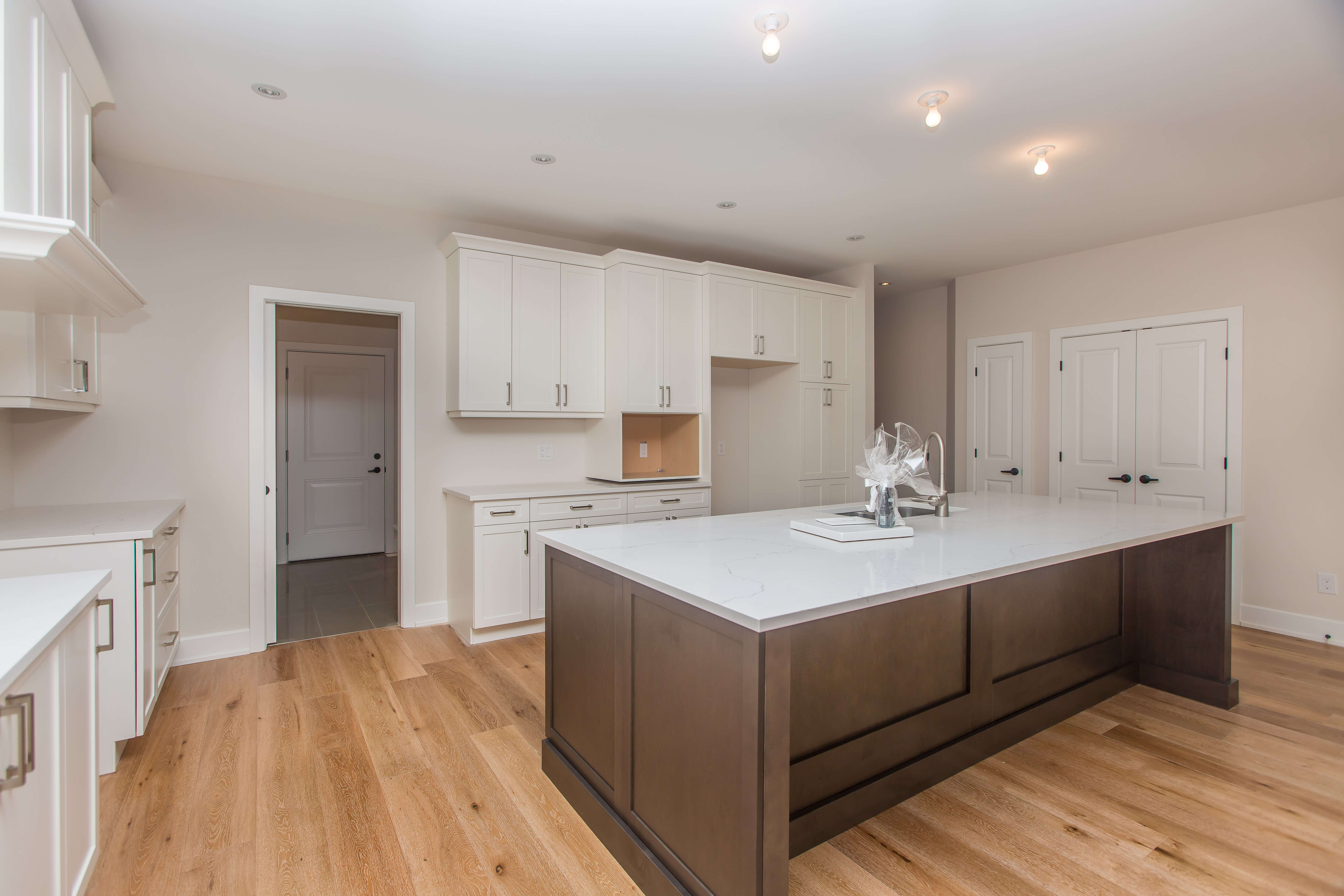 Singlespropertygallery Riverfront Estates