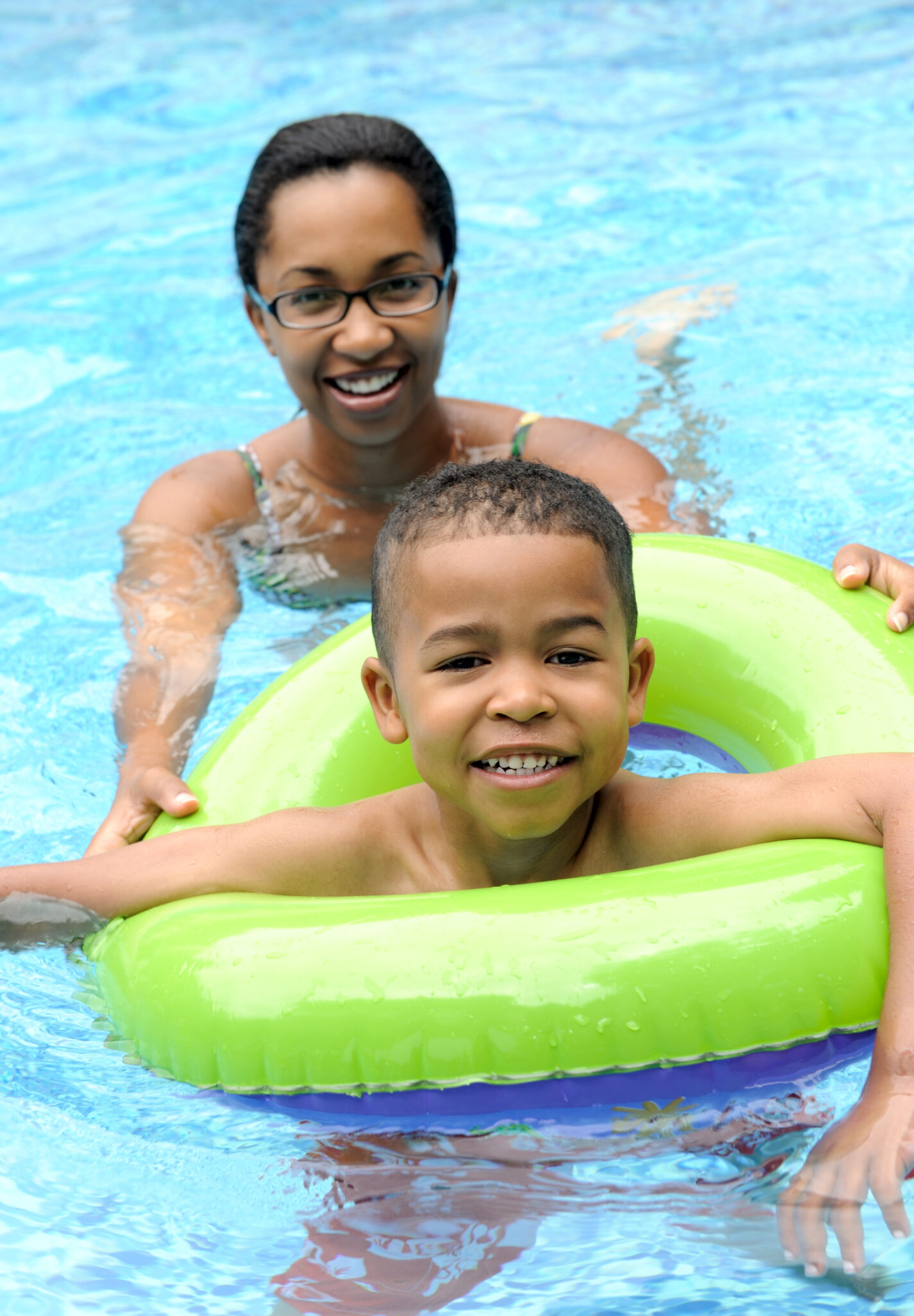 RIVERFRONT INN ROSEBURG Enjoy our Riverfront Hospitality