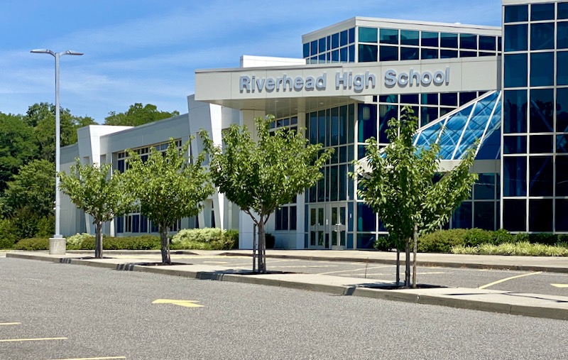 Weekly Roundup Antimask, vaccine protests in Riverhead as virus