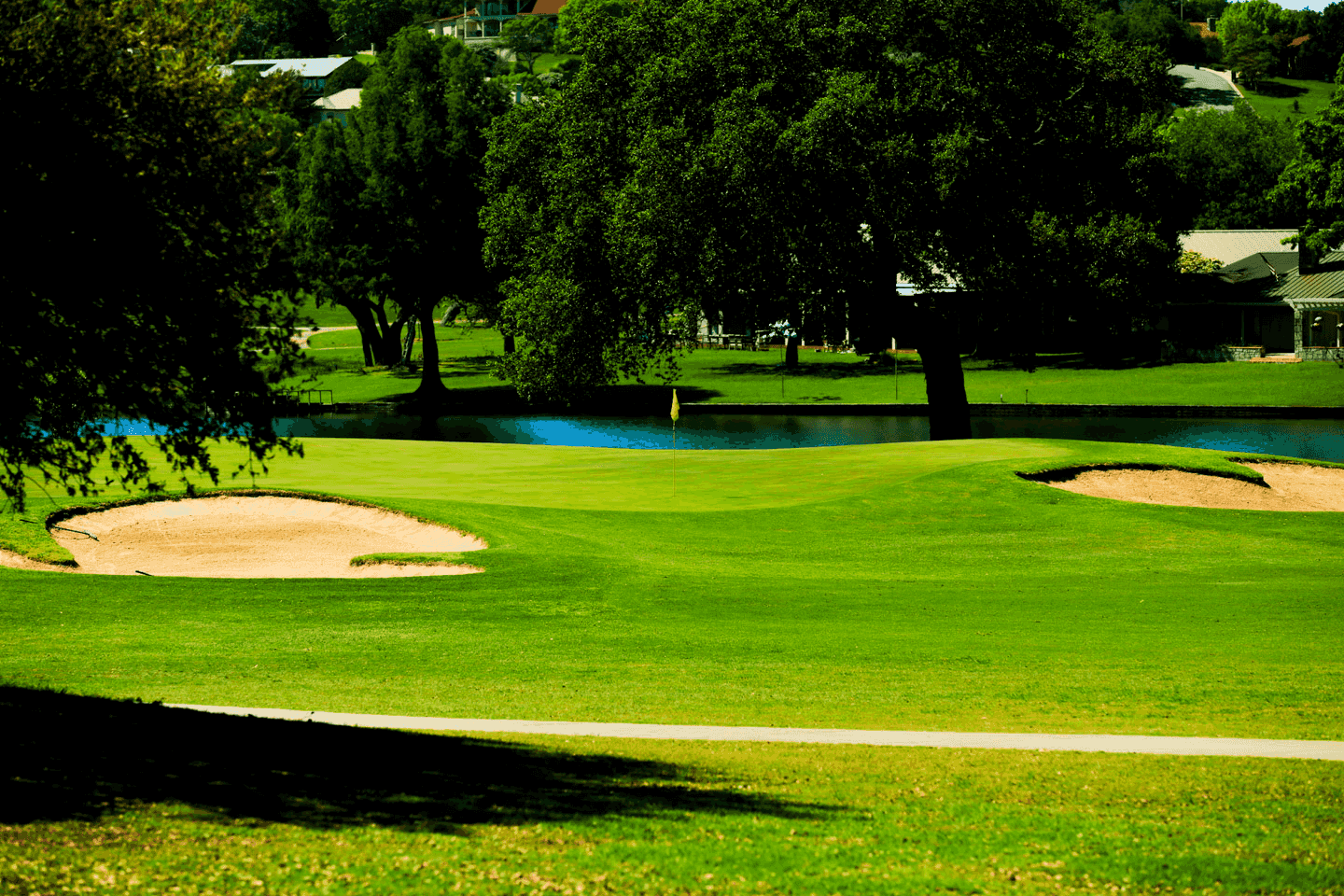 Golf Riverhill Country Club
