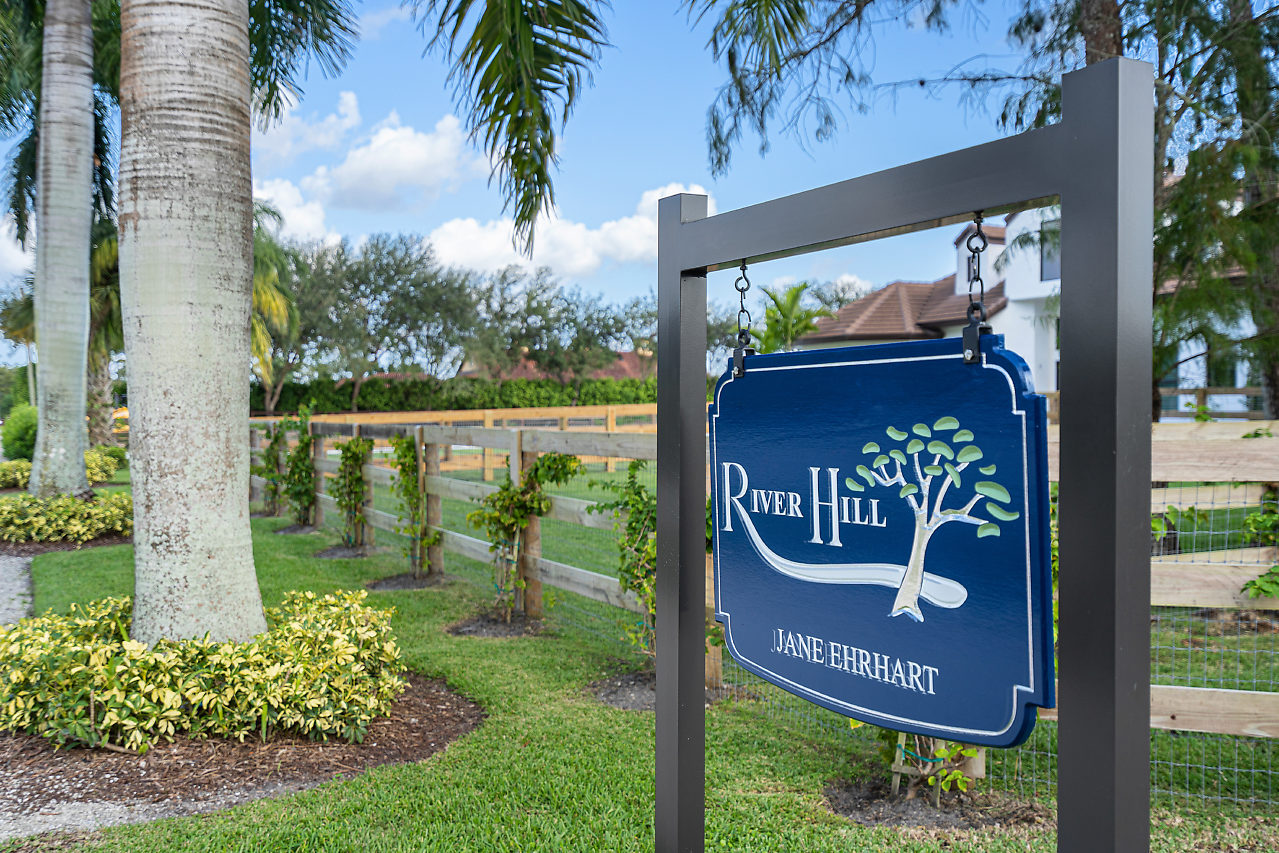 Facility River Hill Farm