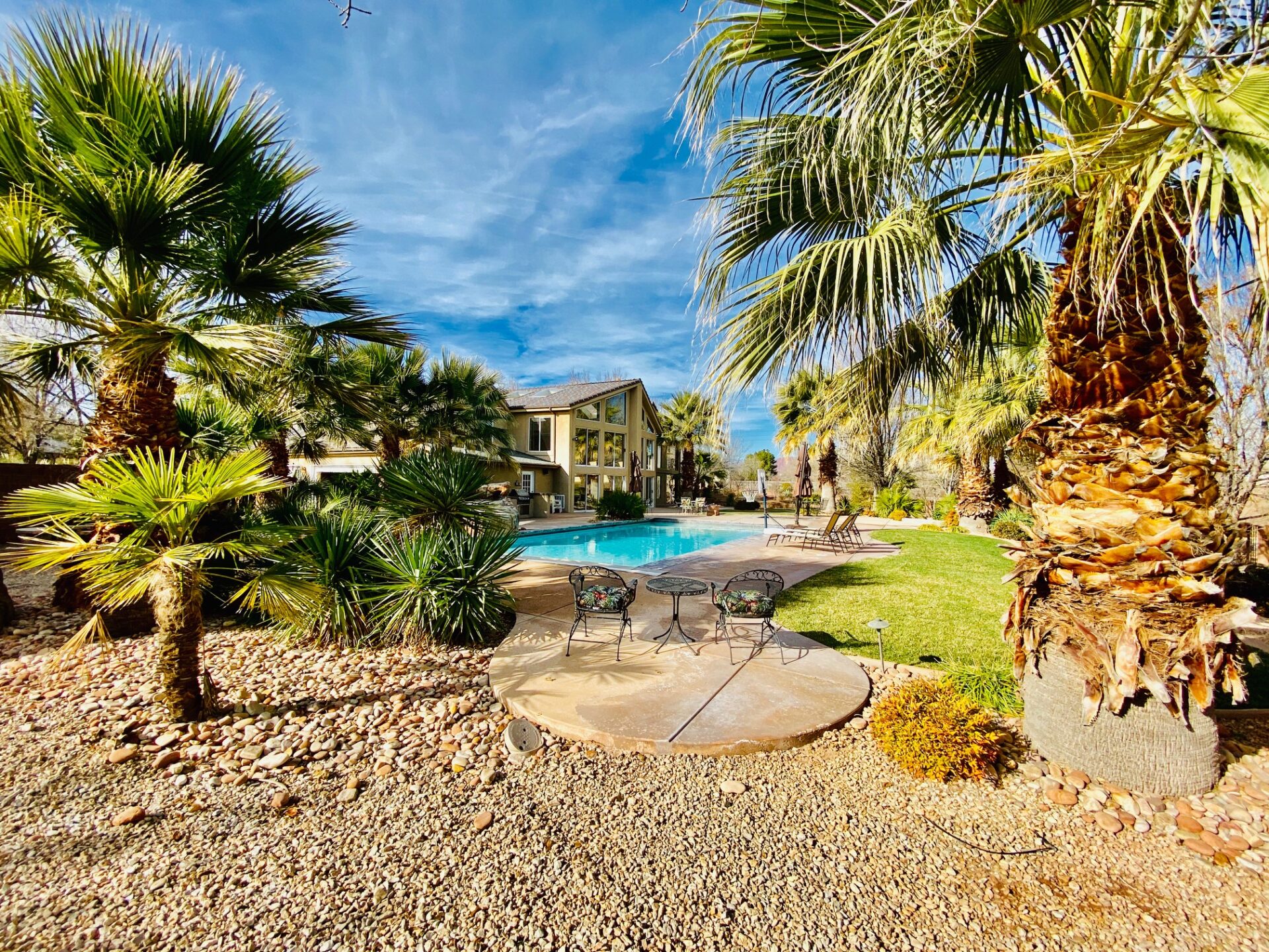 Saint Vacation for Families River Home at Green Valley