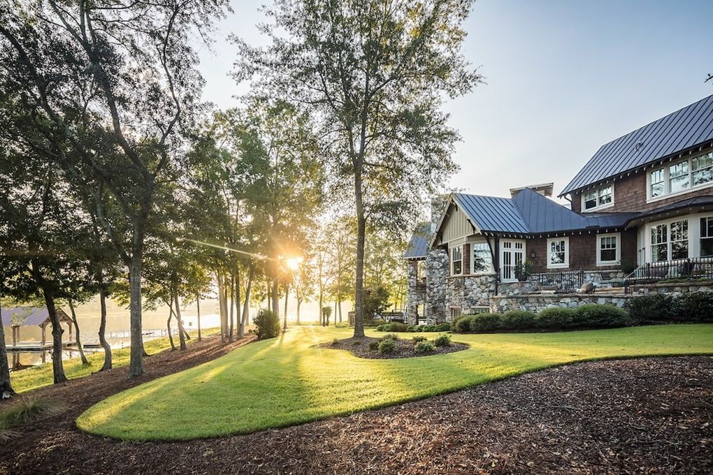 See what living in River Island in Evans, GA looks like! Southeastern