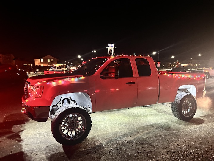 Holiday Lights Are Back at River Islands River Islands