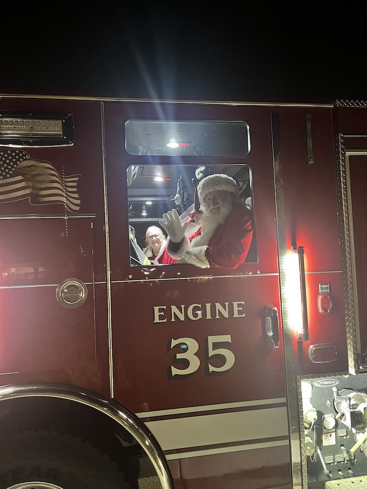 Holiday Lights Are Back at River Islands River Islands