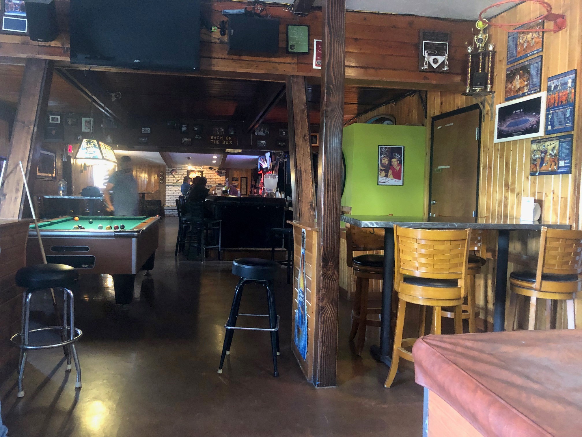 Dive Bar Tour Vista Bar River Mornings