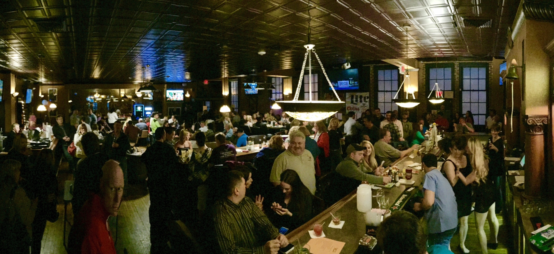 Restaurants in Downtown Cumberland River Mountain Glamping