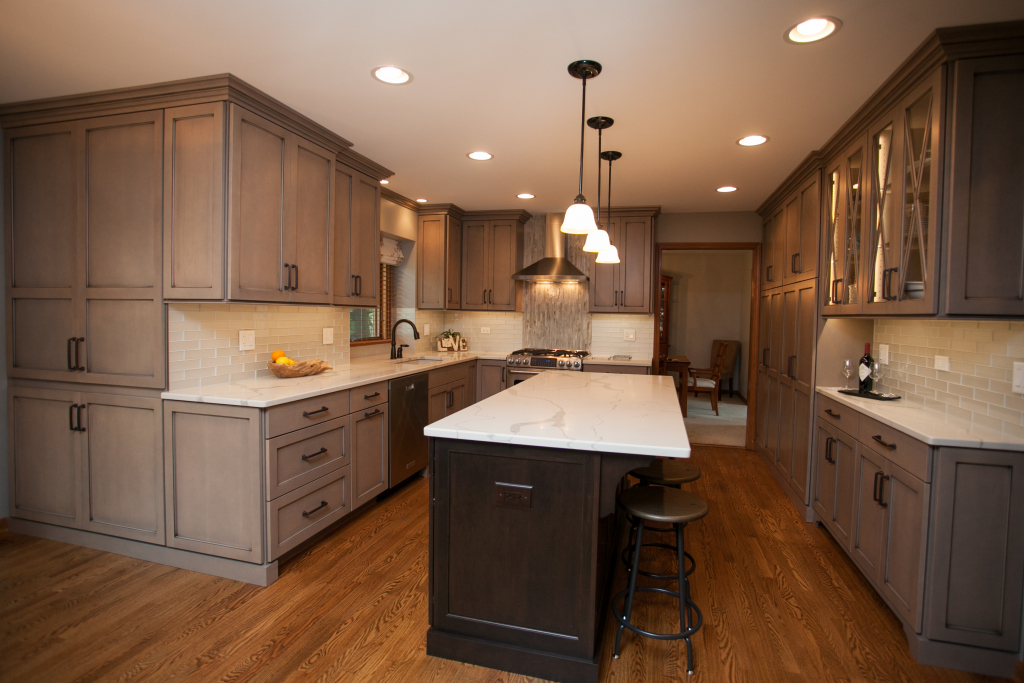 Gracious 'Greige' in Naperville Custom Perimeter