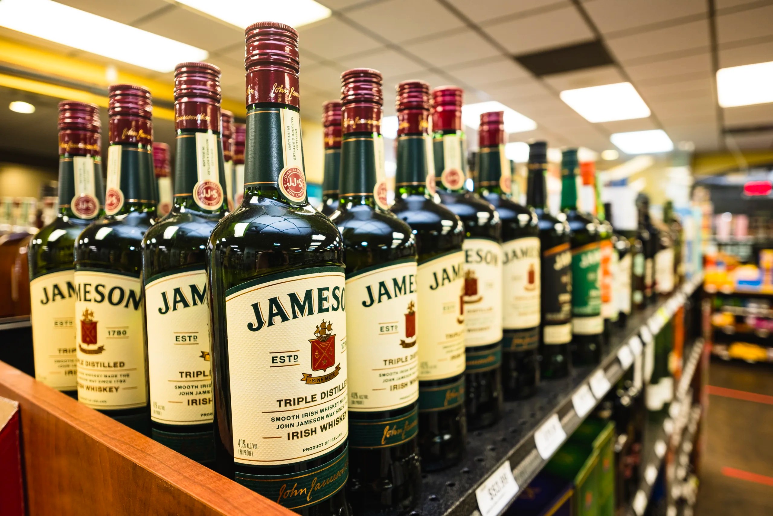 Liquor Shoppe River Rock Restaurant & Marina Bar