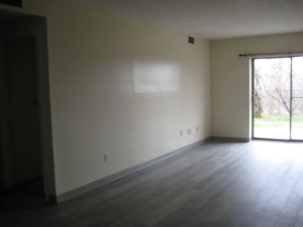 Riverside Apartments Apartment for Rent Lawrence, MA Methuen, MA