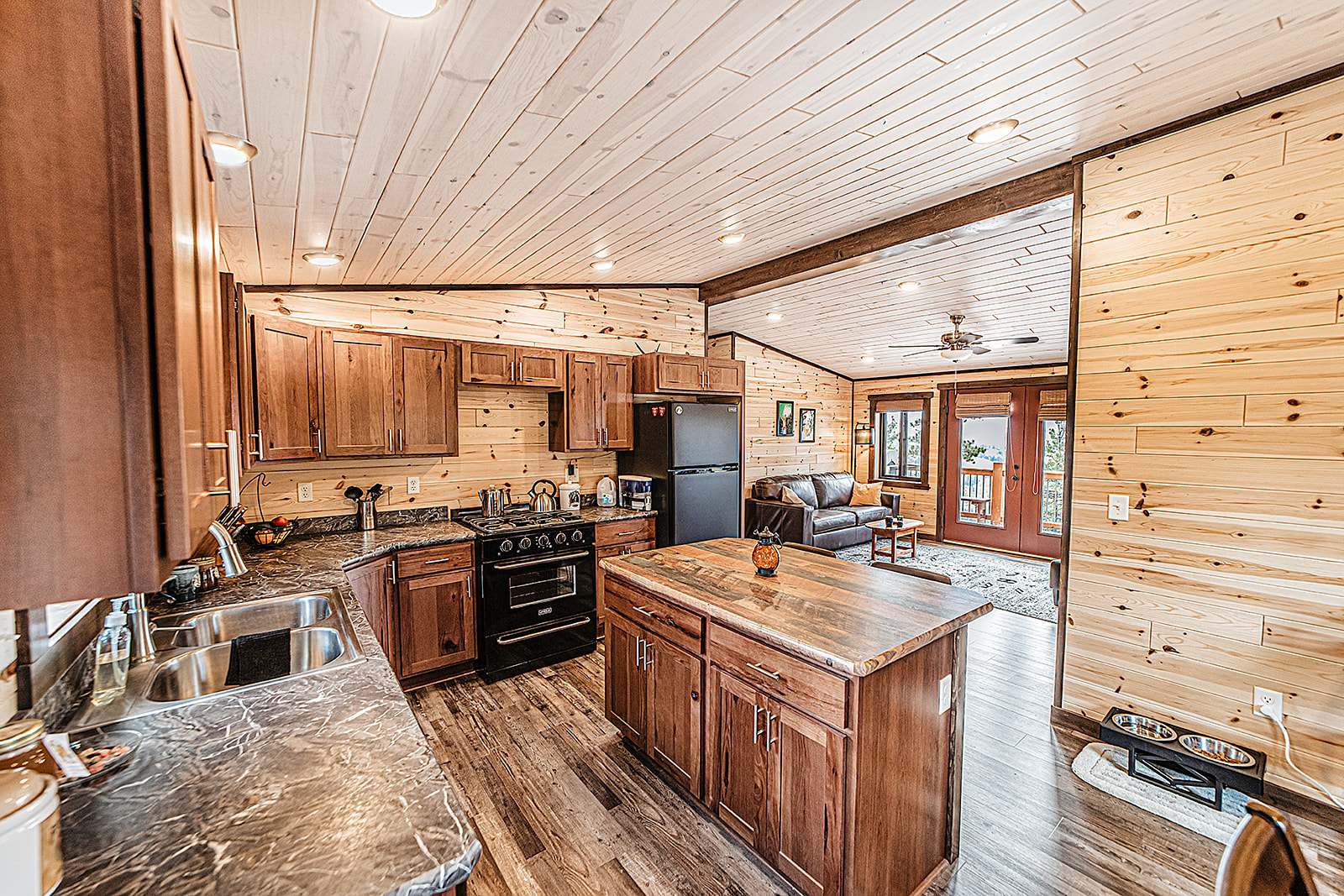 Bitterroot Cabin Riverside Cabins
