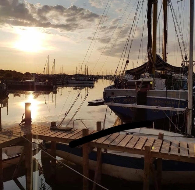 River Thames Moorings Gallery