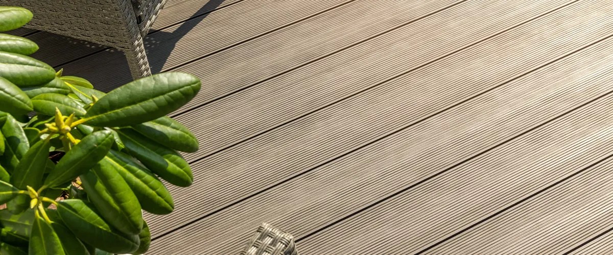 How To Apply Thompson Water Seal On Decks The Best Way to Protect Your