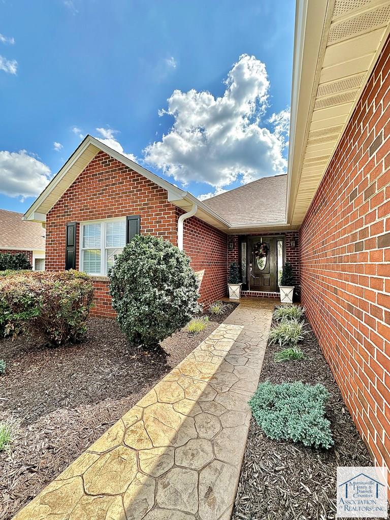 Real Estate Martinsville, VA Rives S. Brown Helping you find a home