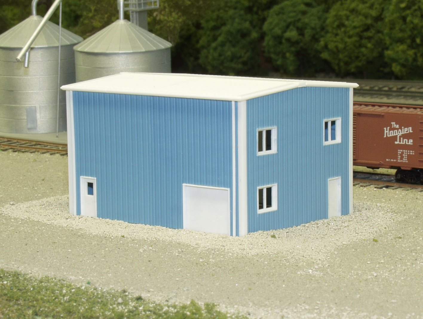 Modern Yard Office N Scale Rix Products Inc.