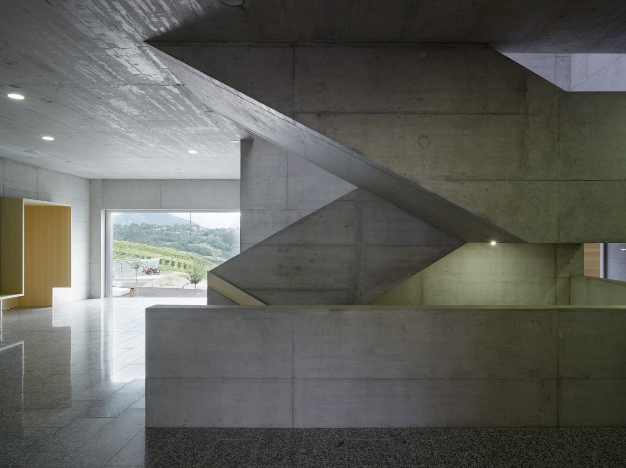 MORECHON 2 / rk Studio
