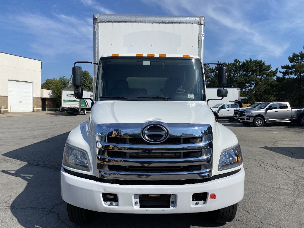 2018 HINO 26FT BOX TRUCK WITH LIFT GATE (Tag 1275) RK Truck Sales