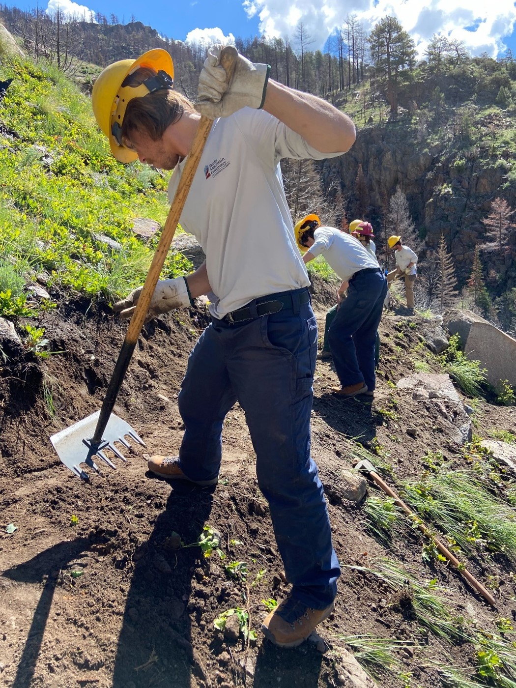 Rocky Mountain Conservancy Conservation Corps Brings in Largest Crew to