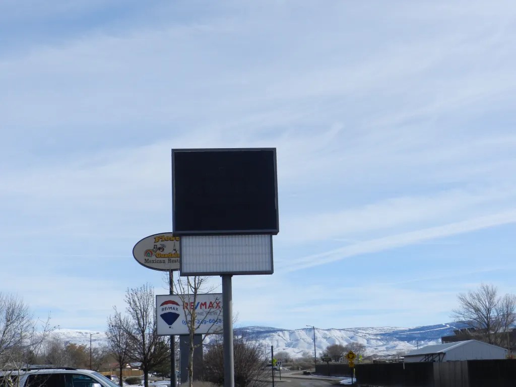 Sign Rocky Mountain Commercial Real Estate