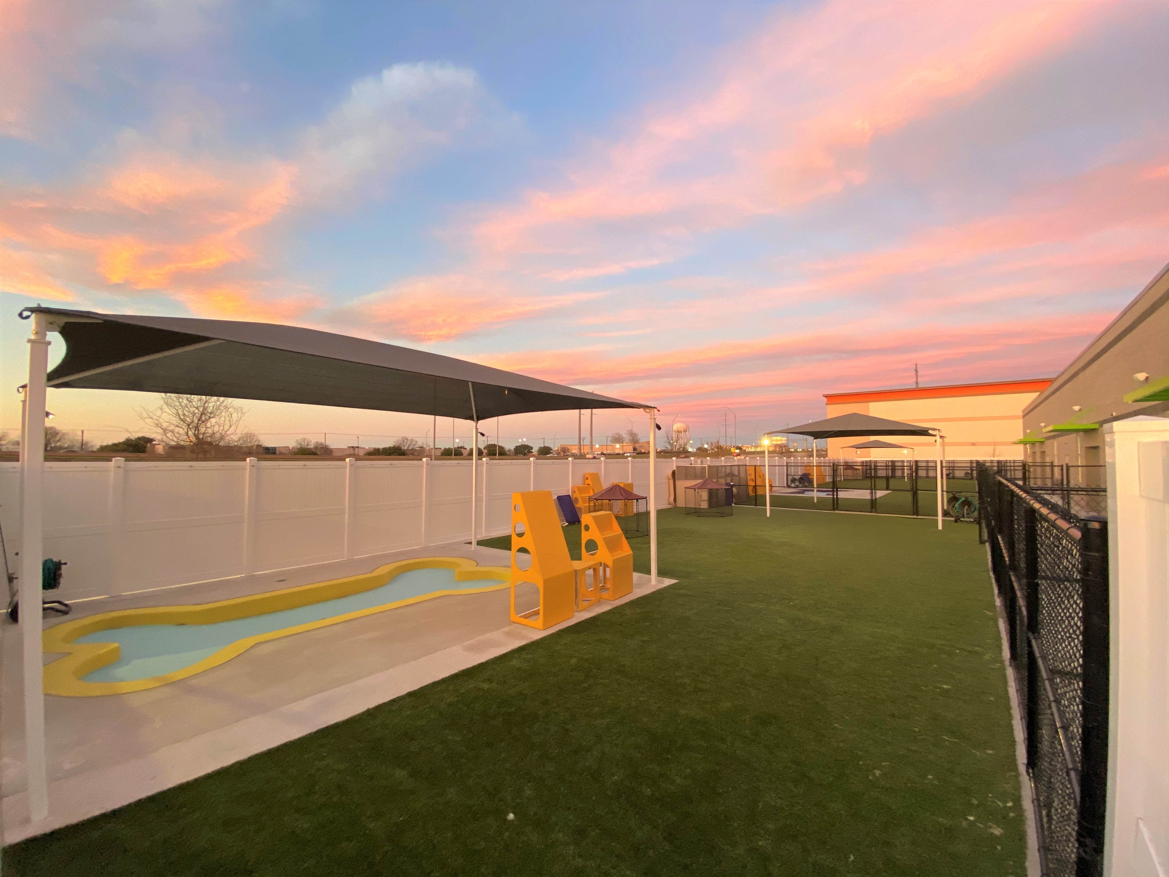 PetSuites Stay & Play RM Development Group