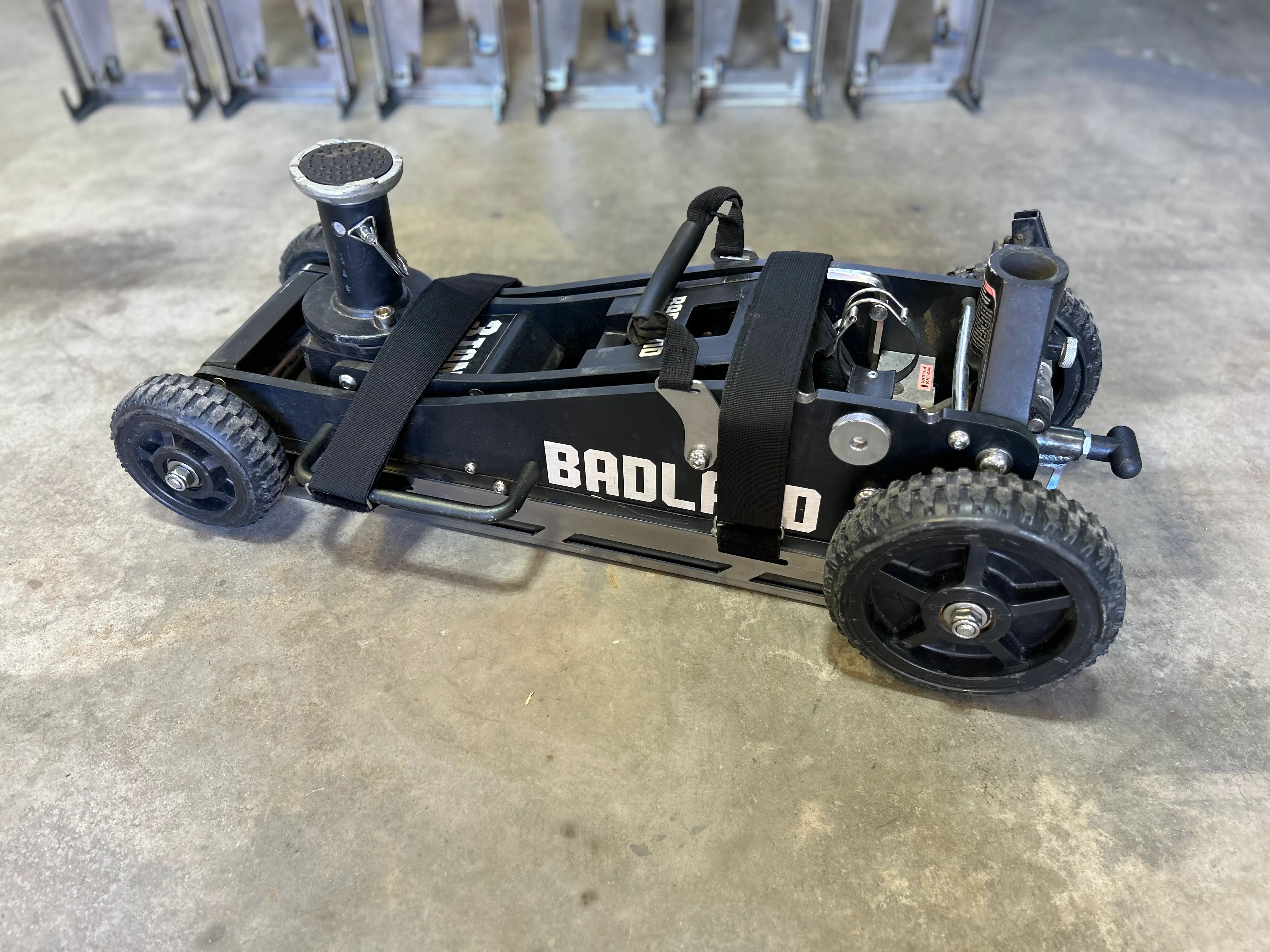 Badland 3 Ton Off-Road Jack Quick Release Mount – RM Engineering & Off Road