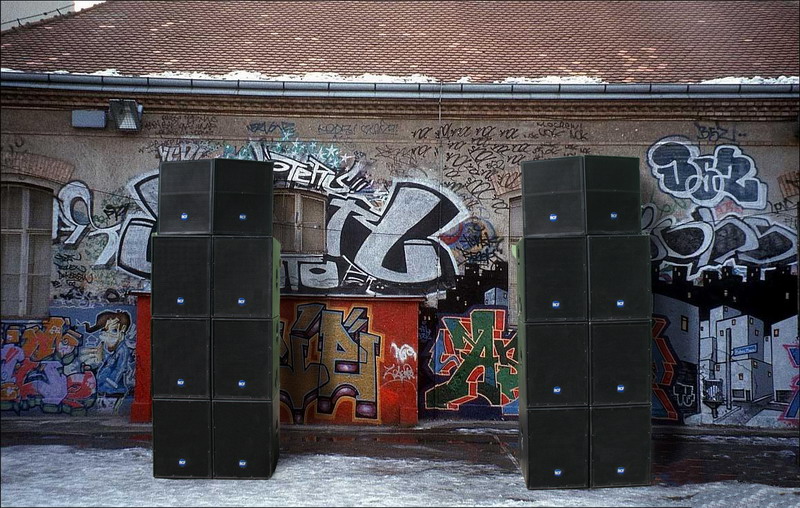 RCF 10 KW AKTYVIŲ KOLONELIŲ KOMPLEKTAS RMI.LT