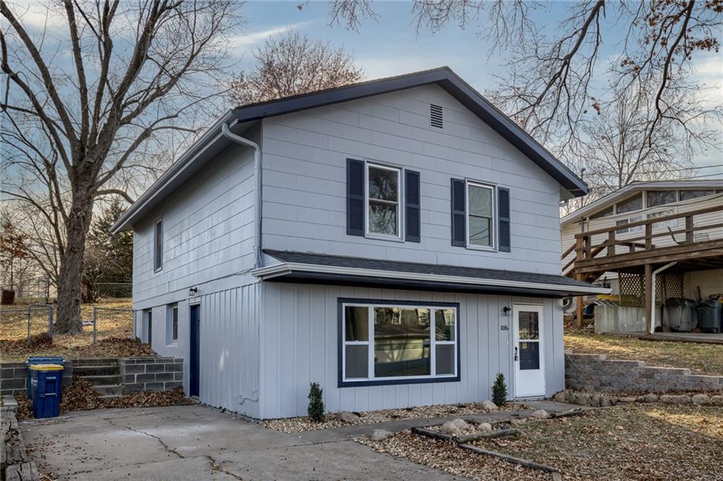 1086 South Shore Drive, Lake Waukomis, MO 64151 RE/MAX Auction House