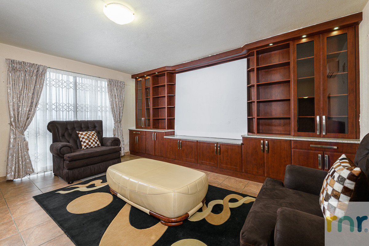 5 Bedroom Ramsgate Holiday Home KRB1 RnR