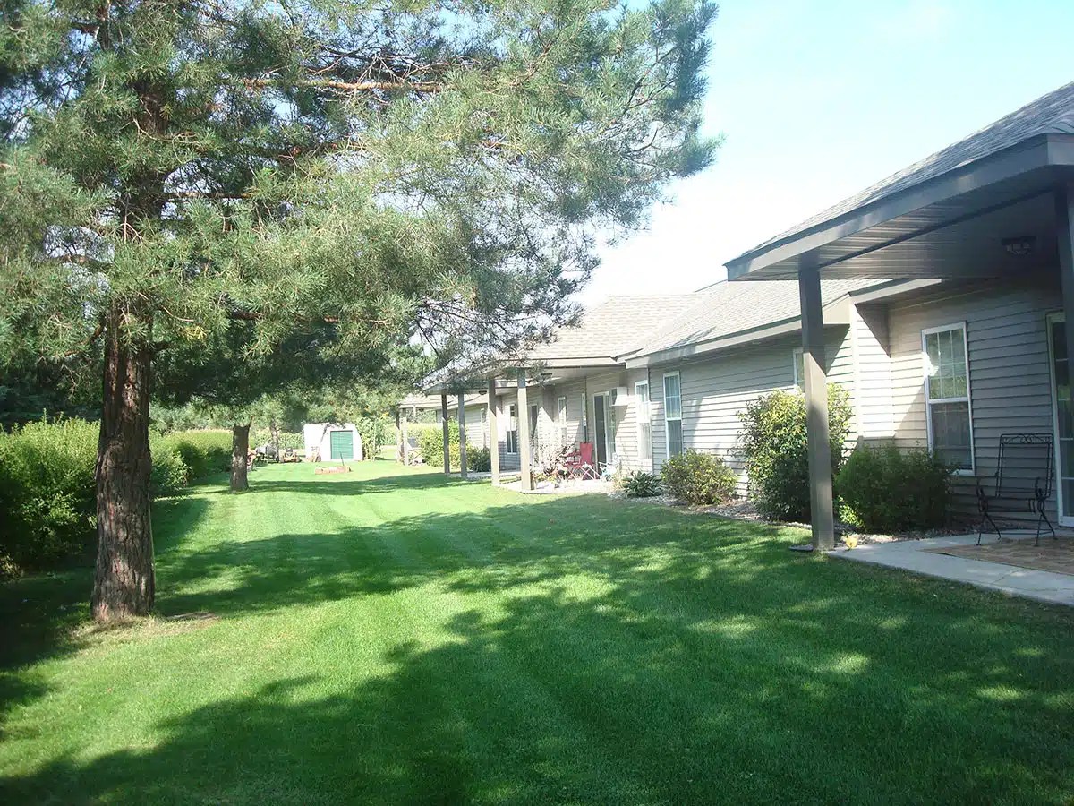 Bowlus Townhomes Courtyard Property Management