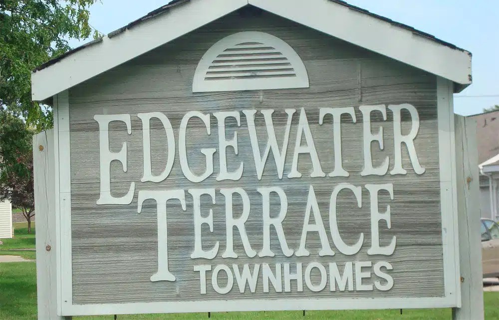 Edgewater Townhomes Courtyard Property Management