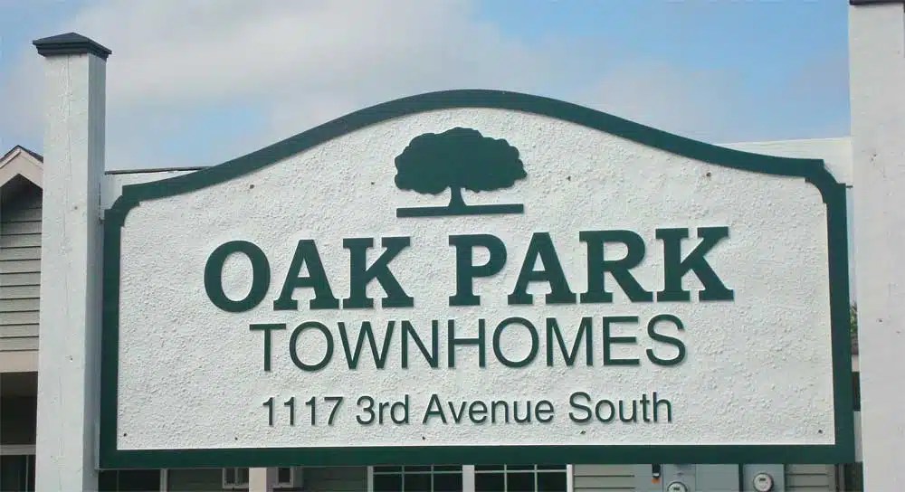 Oak Park Townhomes Courtyard Property Management