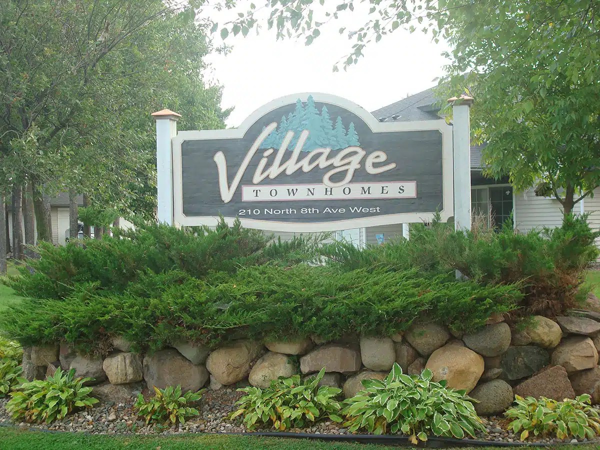 Village Townhomes Courtyard Property Management