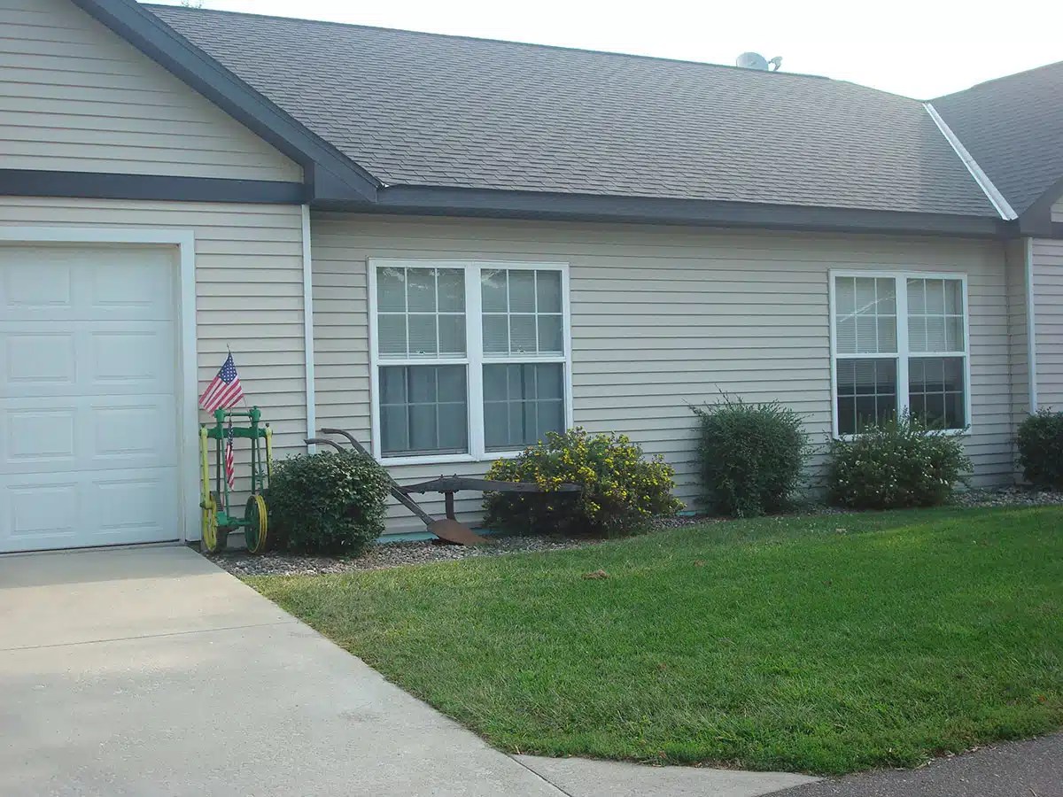 Village Townhomes Courtyard Property Management