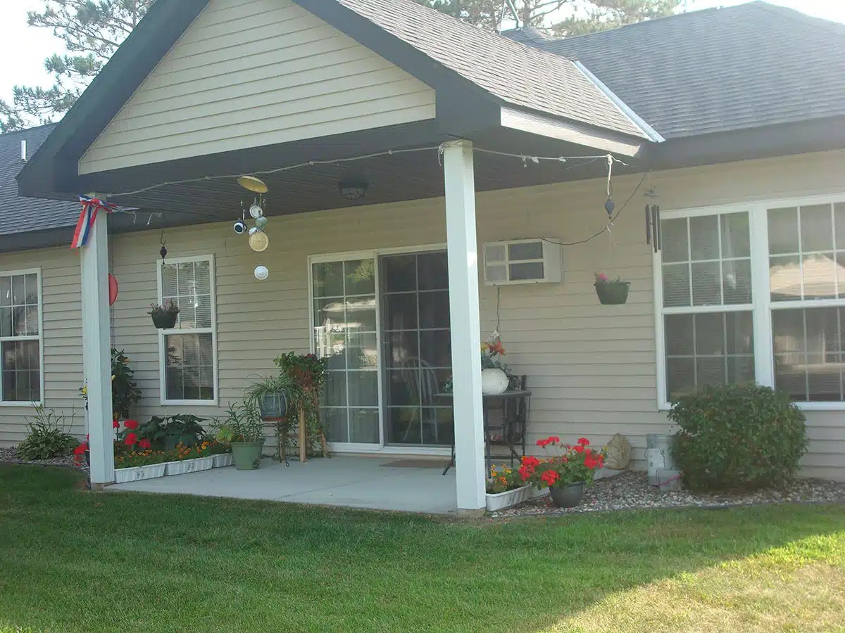 Village Townhomes Courtyard Property Management