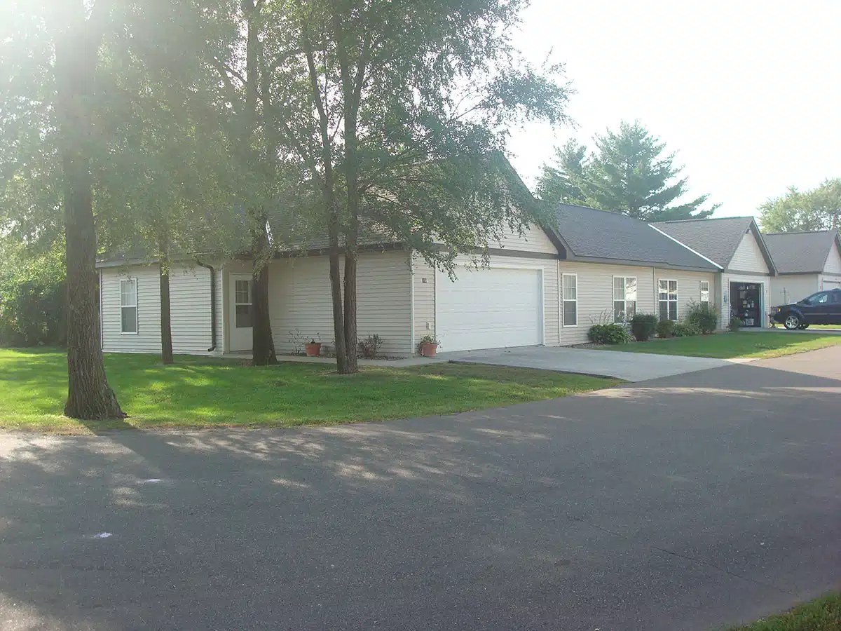 Village Townhomes Courtyard Property Management