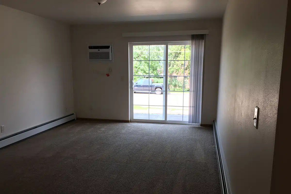 Harbor Landing Apartments Courtyard Property Management