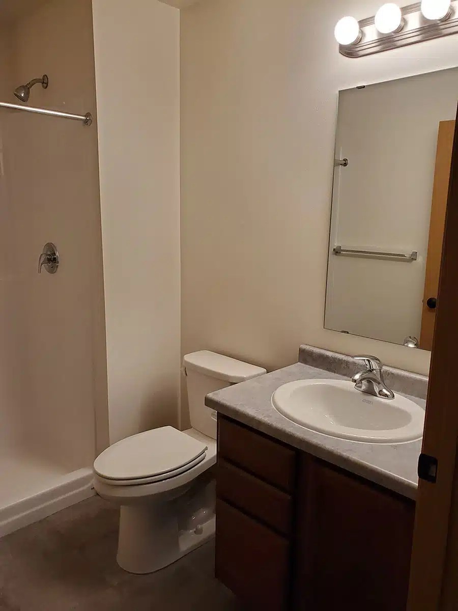 Lincoln Park Townhomes Courtyard Property Management