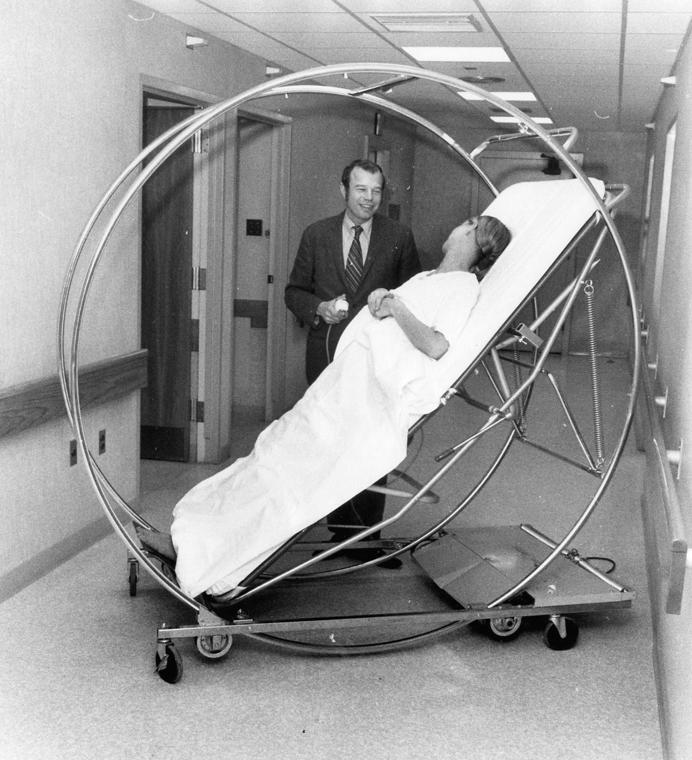 Dutch neurologists and surgeons call on people to wear helmets while